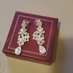 Tear drop crystal earrings